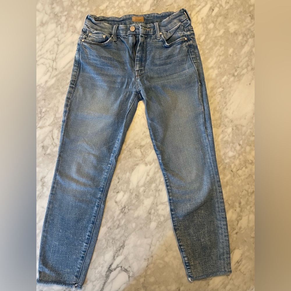 MOTHER Women’s high waisted looker ankle jeans